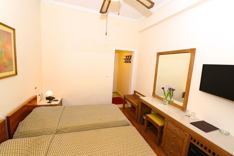 Hotel Dalia Corfu  Екстериор снимка